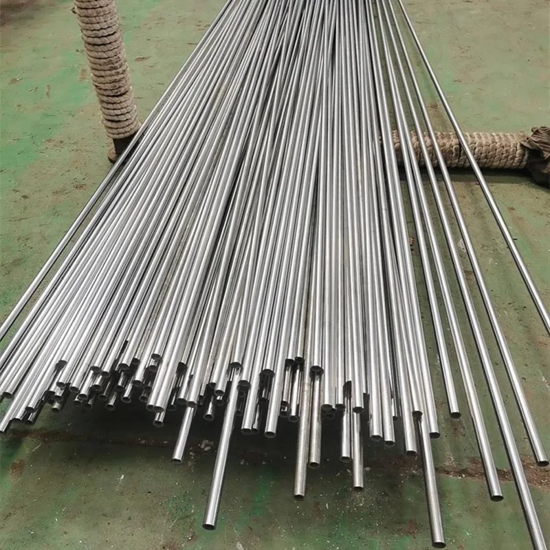Tube sans soudure en superalliage